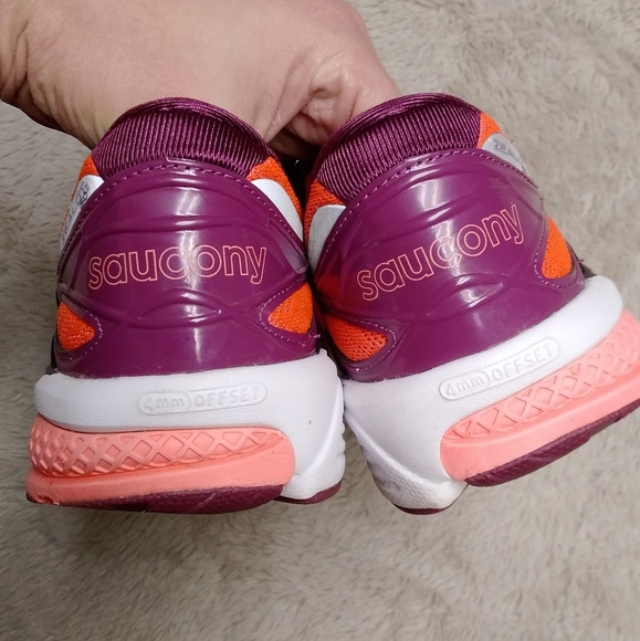 Saucony Womens Zealot Iso 2 Running Shoe - Picture 9 of 13